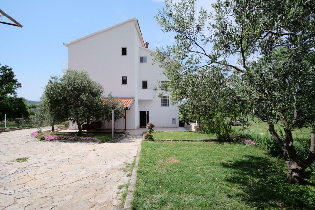 Apartmani Viktorija Vrana  외부 사진
