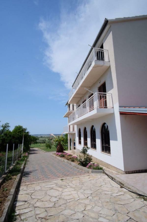 Apartmani Viktorija Vrana  외부 사진